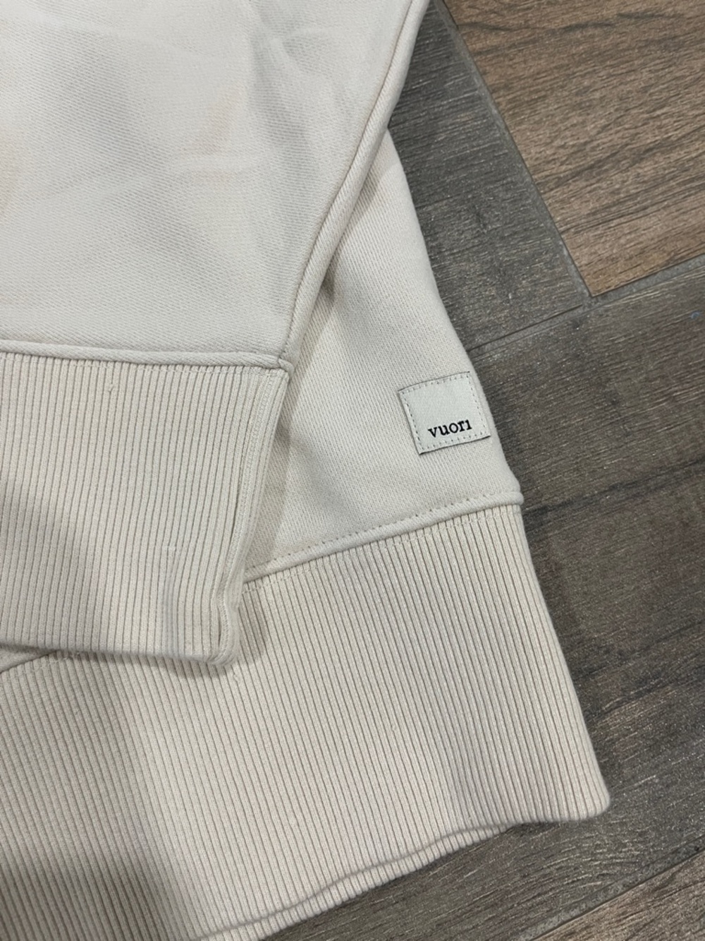 NEW Vuori Cotton Blend Crewneck Sweatshirt Size Small - Picture 2 of 5